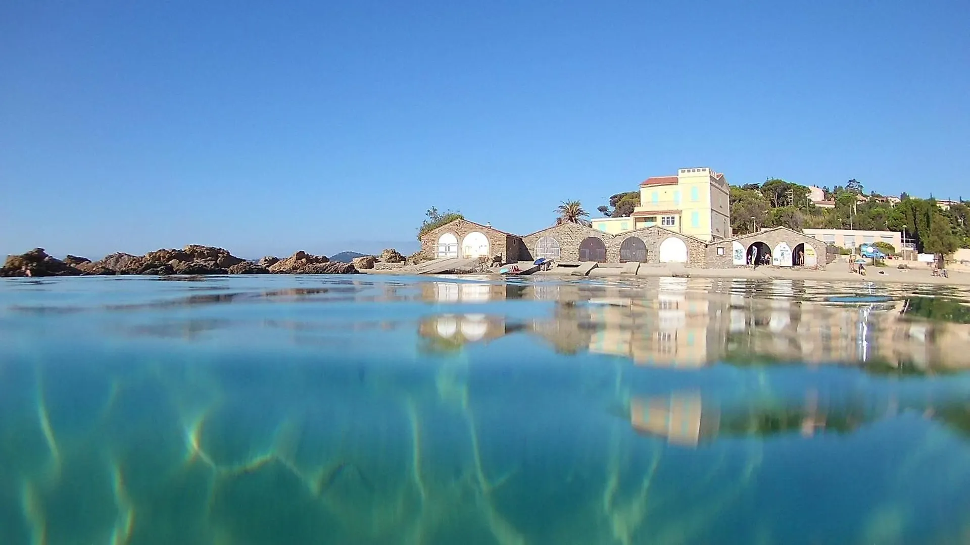 Studio 3 Pers Coeur De Village Bormes Les Mimosas France